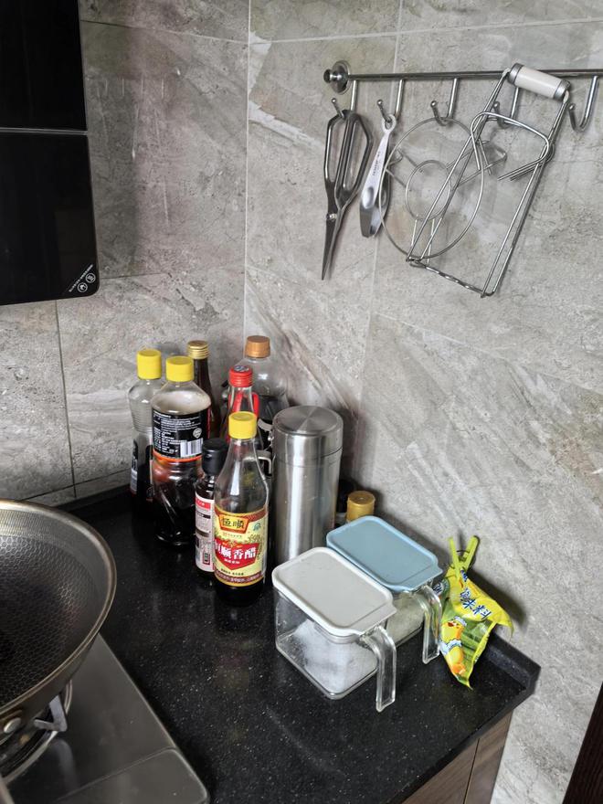 Dồn chất như núi thứ này trong nhà, mẹ chồng tôi cứ bảo tiết kiệm mà không ngờ có thể gây ung thư- Ảnh 5. Dồn chất như núi thứ này trong nhà, mẹ chồng tôi cứ bảo tiết kiệm mà không ngờ có thể gây ung thư- Ảnh 5.