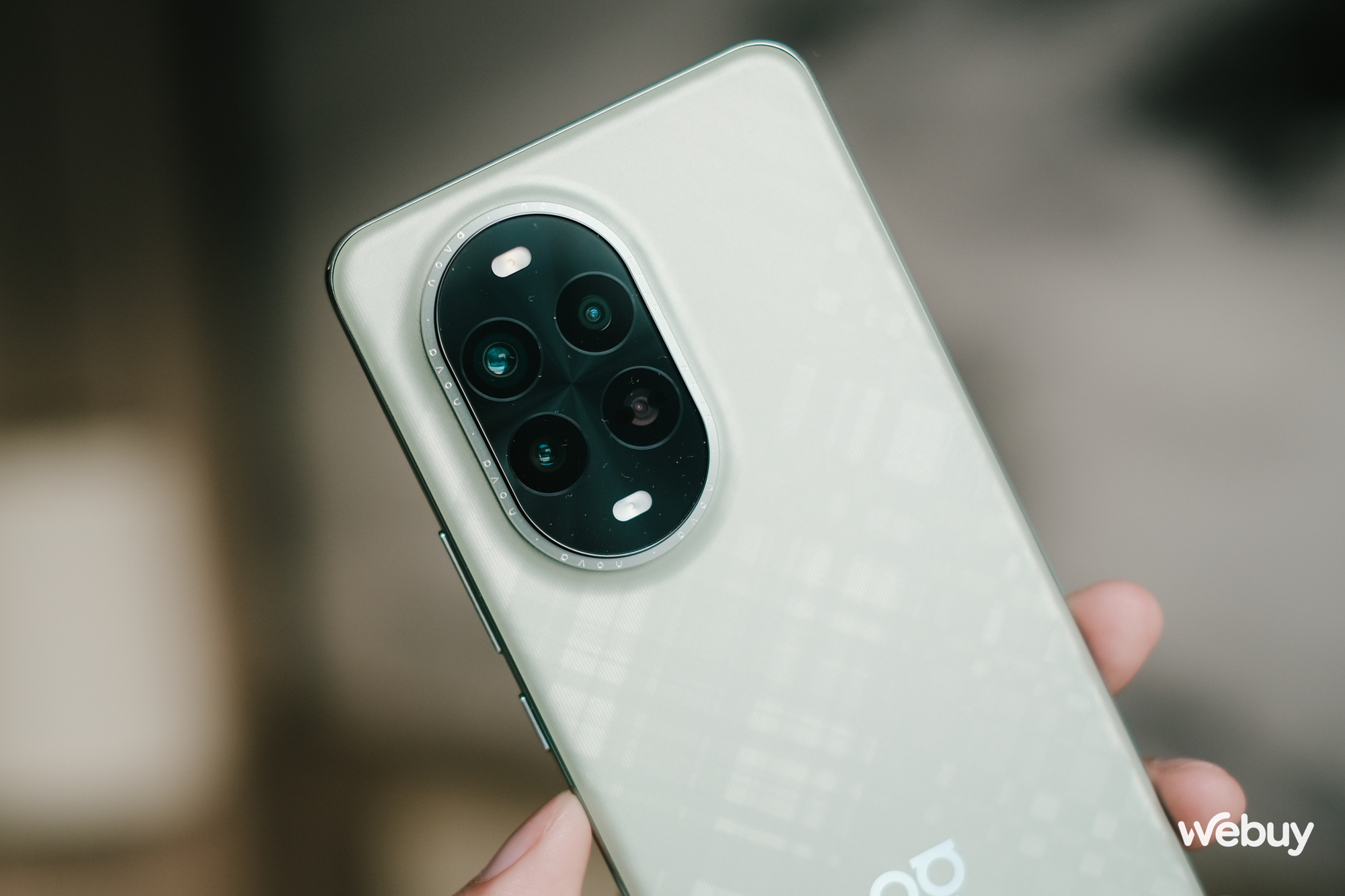 Quá tiếc vì điện thoại này không bán chính hãng: Thiết kế quá đẹp, camera chỉnh khẩu độ như flagship mà giá thì tầm trung- Ảnh 7. Quá tiếc vì điện thoại này không bán chính hãng: Thiết kế quá đẹp, camera chỉnh khẩu độ như flagship mà giá thì tầm trung- Ảnh 7.