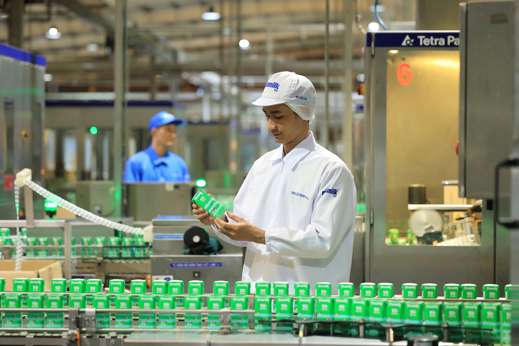 Bà Mai Kiều Liên nói về điều duy nhất không đổi trong cuộc “lột xác” của Vinamilk- Ảnh 1. Bà Mai Kiều Liên nói về điều duy nhất không đổi trong cuộc “lột xác” của Vinamilk- Ảnh 1.