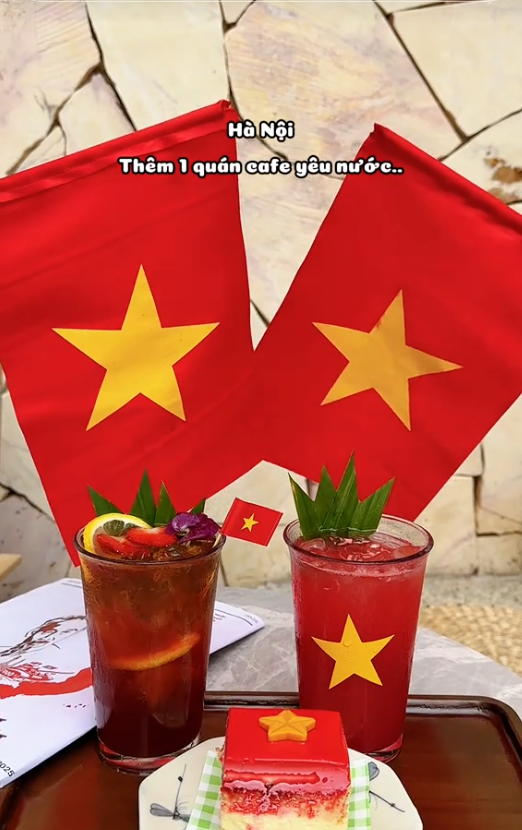 "Cà phê yêu nước" thành trend dịp kỷ niệm 50 năm thống nhất đất nước, nhiều quán chuẩn bị sẵn cờ và trang phục để khách chụp ảnh check-in- Ảnh 13. "Cà phê yêu nước" thành trend dịp kỷ niệm 50 năm thống nhất đất nước, nhiều quán chuẩn bị sẵn cờ và trang phục để khách chụp ảnh check-in- Ảnh 13.