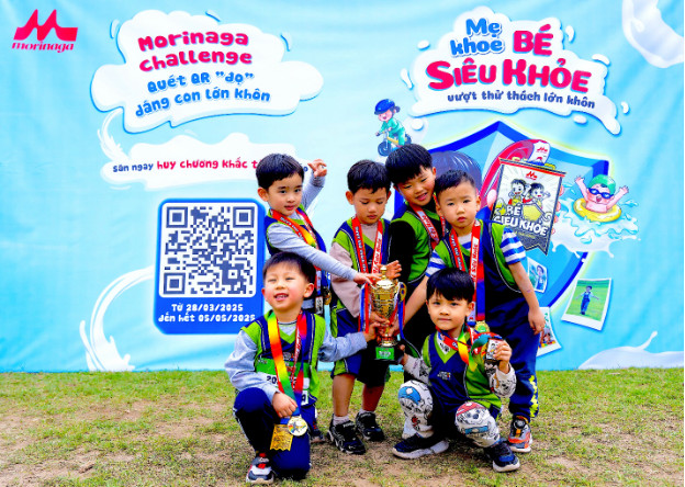 Tràn bộ nhớ với loạt khoảnh khắc "Bé siêu khỏe, vượt thử thách lớn khôn"- Ảnh 4. Tràn bộ nhớ với loạt khoảnh khắc "Bé siêu khỏe, vượt thử thách lớn khôn"- Ảnh 4.