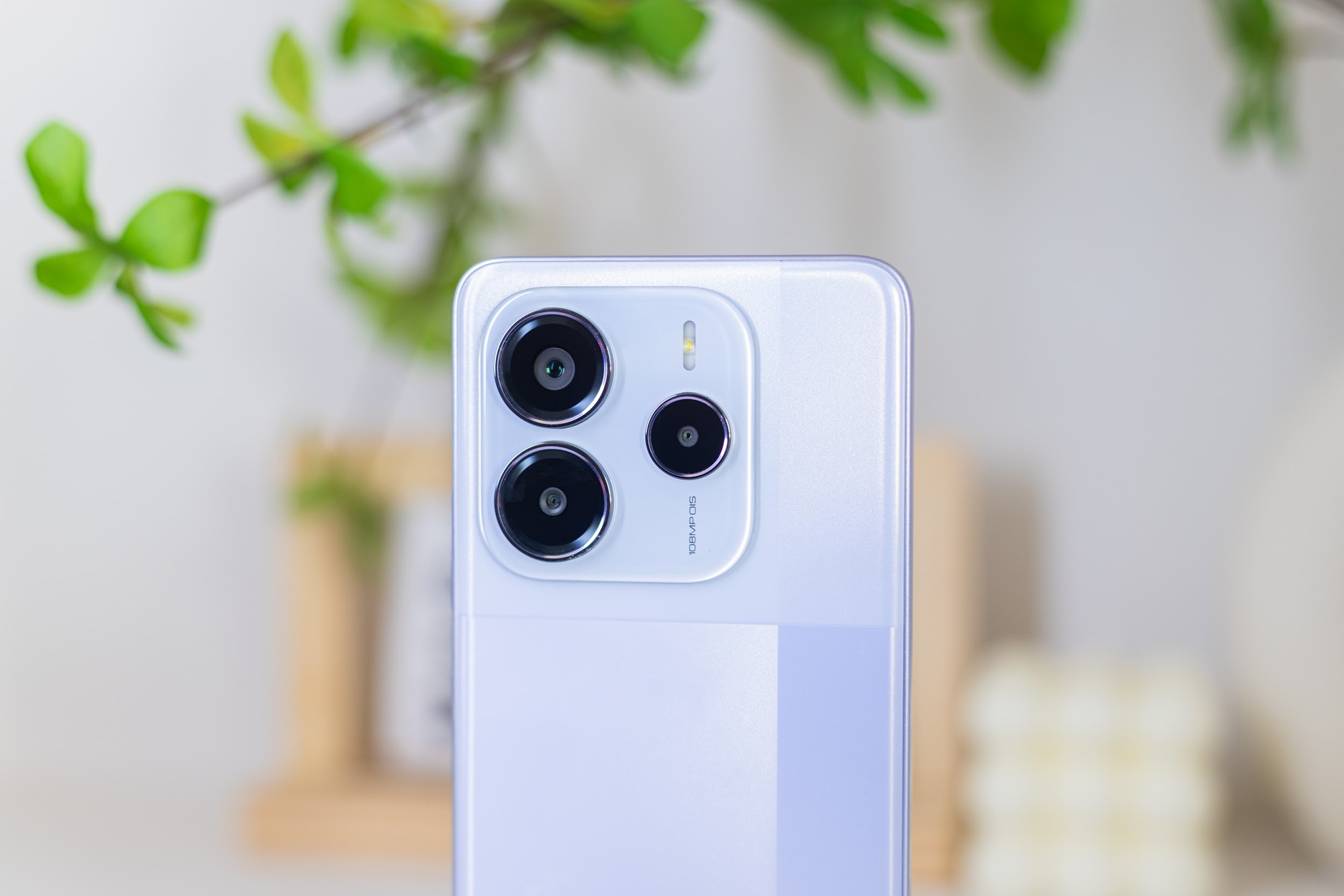Redmi Note 14 5G khuấy động thị trường điện thoại phổ thông bằng camera AI 108MP sắc nét, độ bền cao và hỗ trợ 5G- Ảnh 2. Redmi Note 14 5G khuấy động thị trường điện thoại phổ thông bằng camera AI 108MP sắc nét, độ bền cao và hỗ trợ 5G- Ảnh 2.