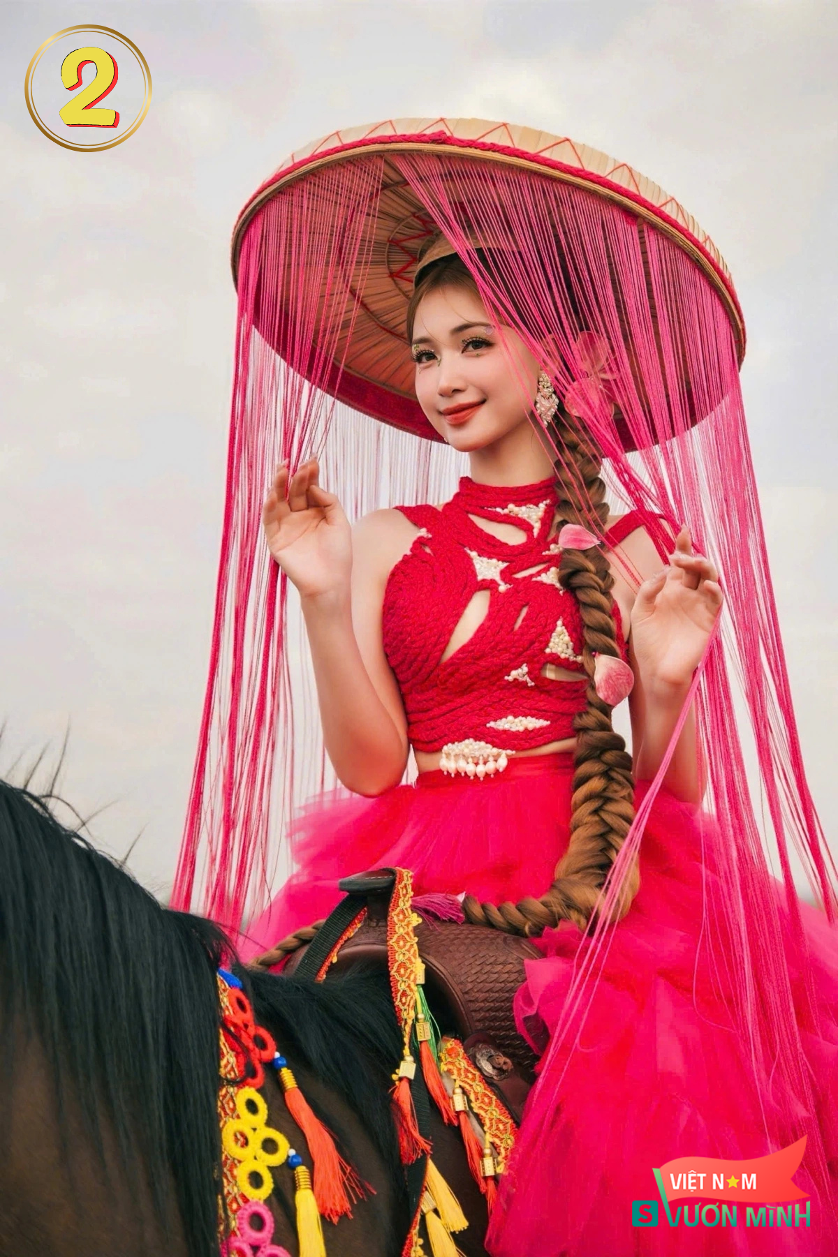 NTK nổi tiếng kể "tật xấu" của Hòa Minzy, lên kế hoạch đưa trang phục Bắc Bling vươn mình ra thế giới- Ảnh 9. NTK nổi tiếng kể "tật xấu" của Hòa Minzy, lên kế hoạch đưa trang phục Bắc Bling vươn mình ra thế giới- Ảnh 9.