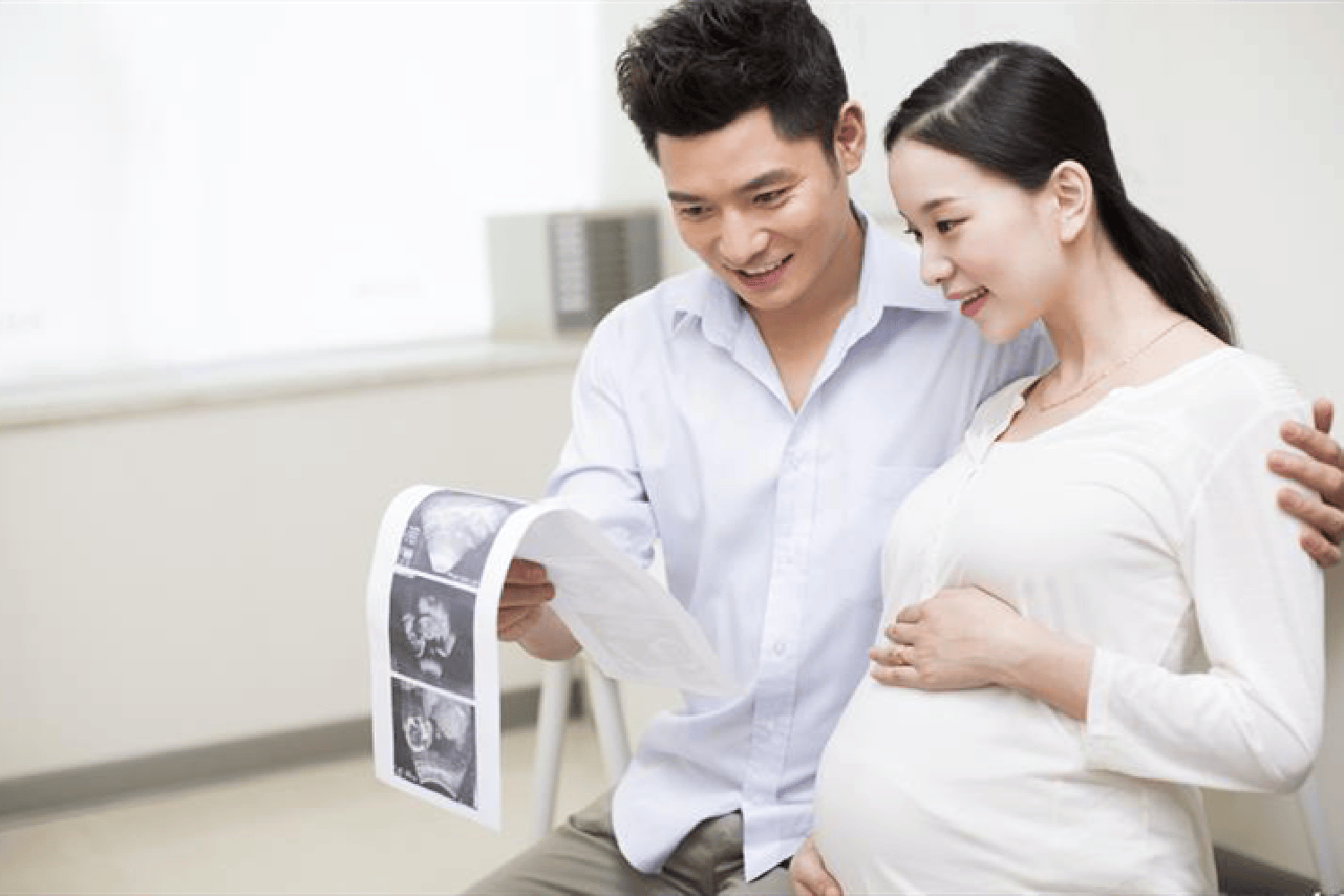 Sinh con là “bài kiểm tra hôn nhân”: Nếu chồng bạn làm được 4 điều này, bạn thật sự đã cưới đúng người- Ảnh 2. Sinh con là “bài kiểm tra hôn nhân”: Nếu chồng bạn làm được 4 điều này, bạn thật sự đã cưới đúng người- Ảnh 2.