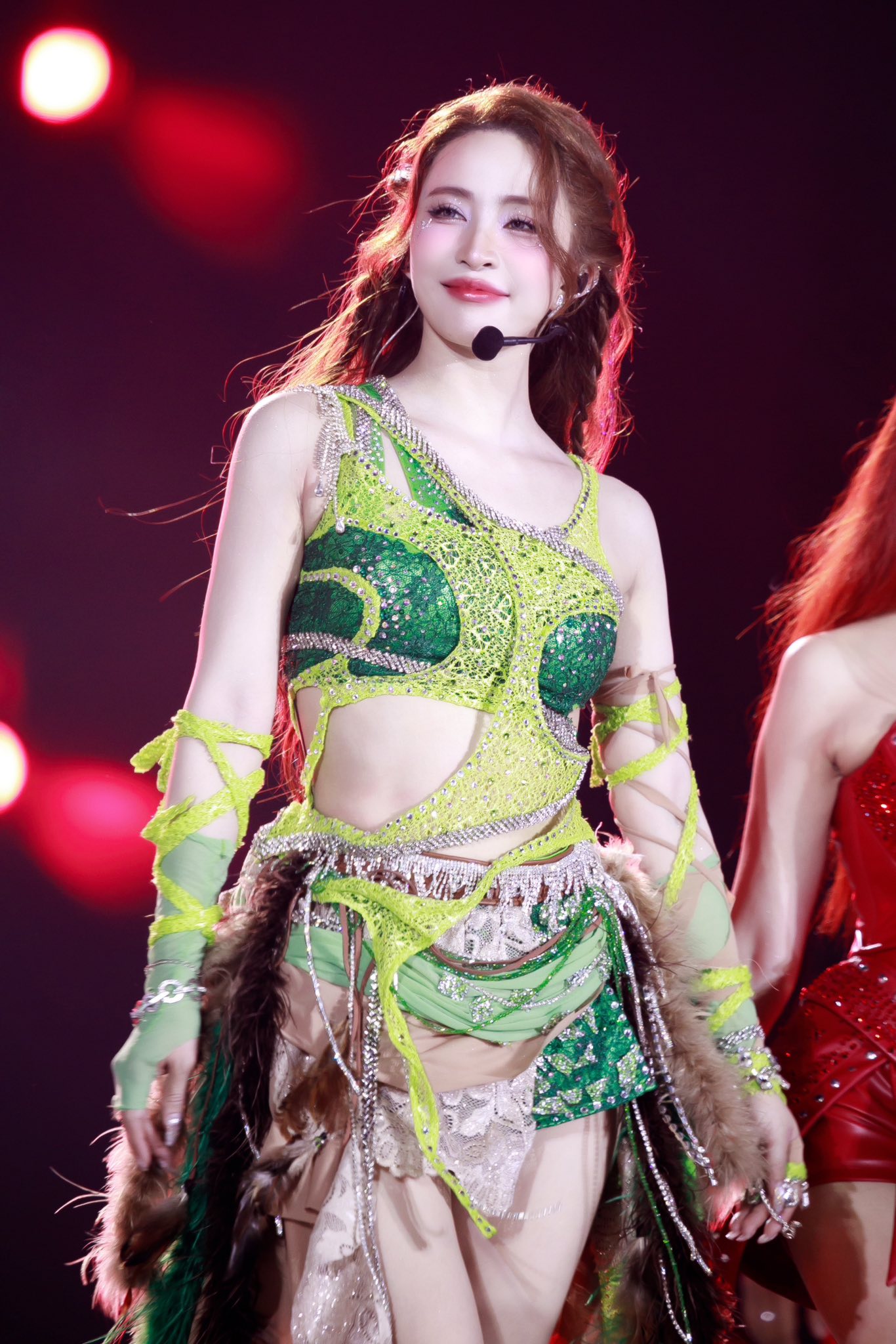 Sao nữ có visual bỏng mắt tại concert Chị đẹp, “vượt mặt” cả Huyền Baby, nhìn ảnh quá khứ nhiều người ngã ngửa không tin là một- Ảnh 4. Sao nữ có visual bỏng mắt tại concert Chị đẹp, “vượt mặt” cả Huyền Baby, nhìn ảnh quá khứ nhiều người ngã ngửa không tin là một- Ảnh 4.