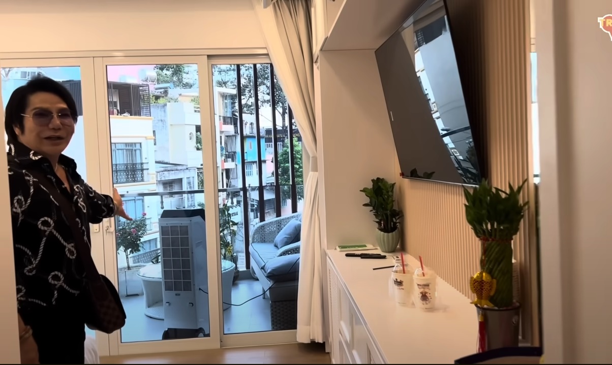 Nam nghệ sĩ từ Mỹ về Việt Nam mua nhà 2 mặt tiền 40 tỷ ở trung tâm TP.HCM, sống kín tiếng bên vợ 2- Ảnh 5. Nam nghệ sĩ từ Mỹ về Việt Nam mua nhà 2 mặt tiền 40 tỷ ở trung tâm TP.HCM, sống kín tiếng bên vợ 2- Ảnh 5.