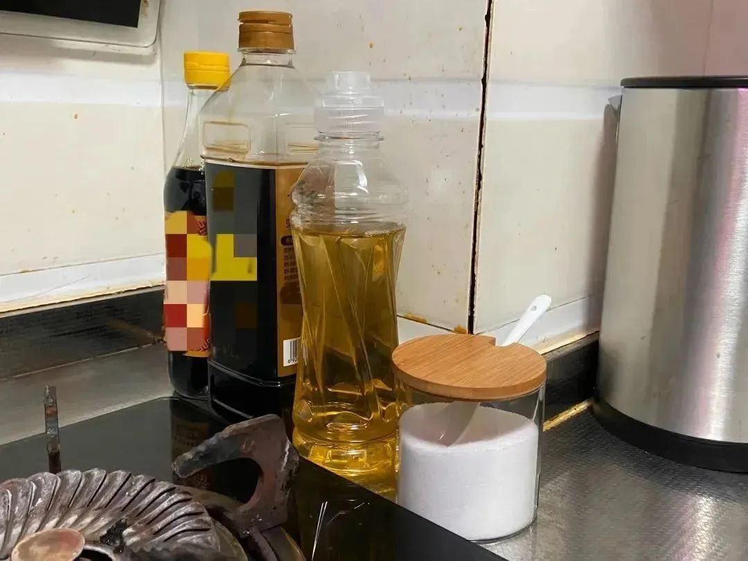 3 kiểu dùng chai lọ nhựa vô tình 3 kiểu dùng chai lọ nhựa vô tình