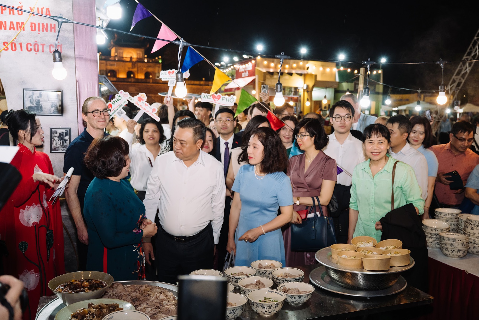 Festival Phở Việt 2025: Ngày hội tôn vinh tinh hoa Phở Việt, gìn giữ và quảng bá di sản trong kỷ nguyên số- Ảnh 1. Festival Phở Việt 2025: Ngày hội tôn vinh tinh hoa Phở Việt, gìn giữ và quảng bá di sản trong kỷ nguyên số- Ảnh 1.