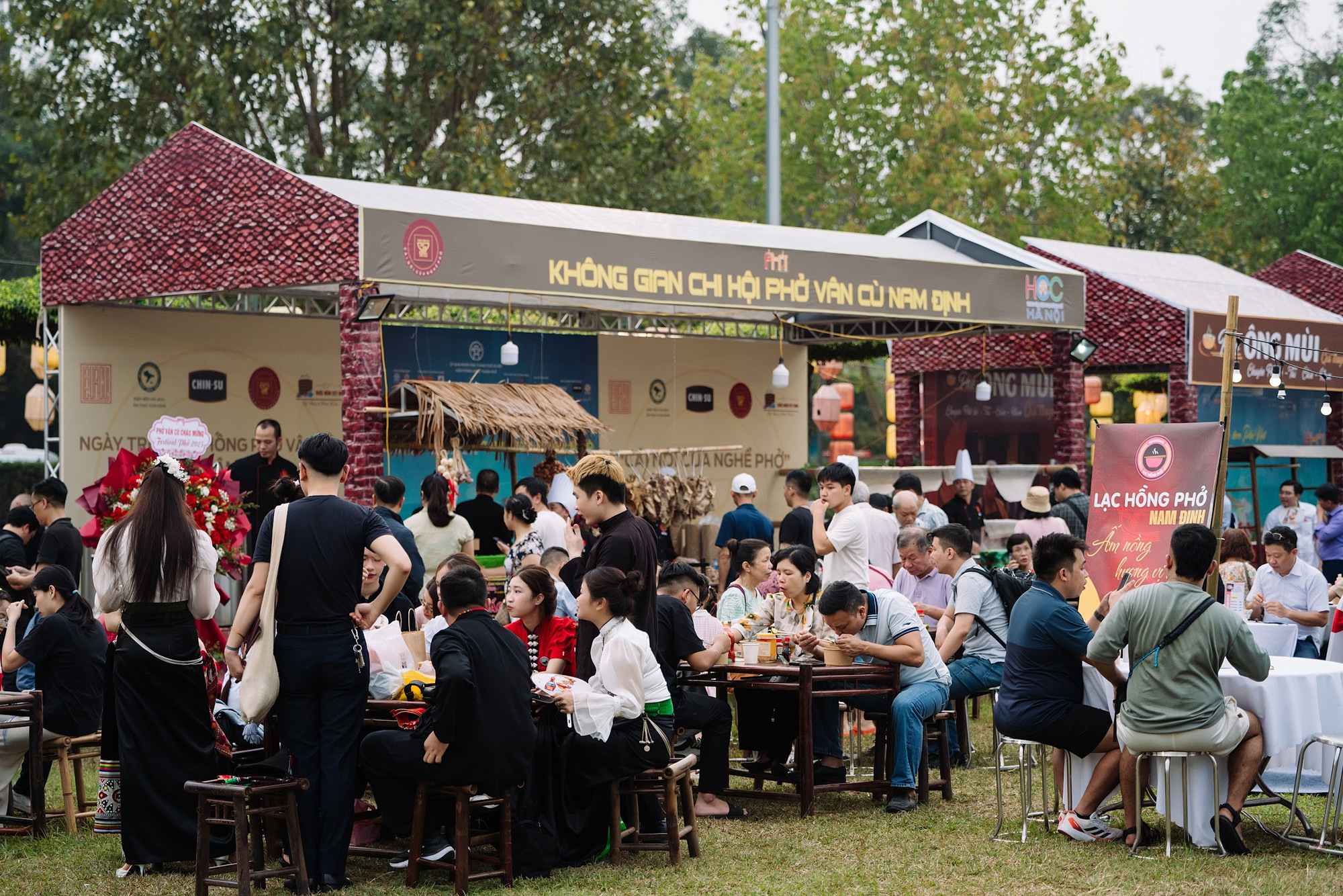 Festival Phở Việt 2025: Ngày hội tôn vinh tinh hoa Phở Việt, gìn giữ và quảng bá di sản trong kỷ nguyên số- Ảnh 5. Festival Phở Việt 2025: Ngày hội tôn vinh tinh hoa Phở Việt, gìn giữ và quảng bá di sản trong kỷ nguyên số- Ảnh 5.