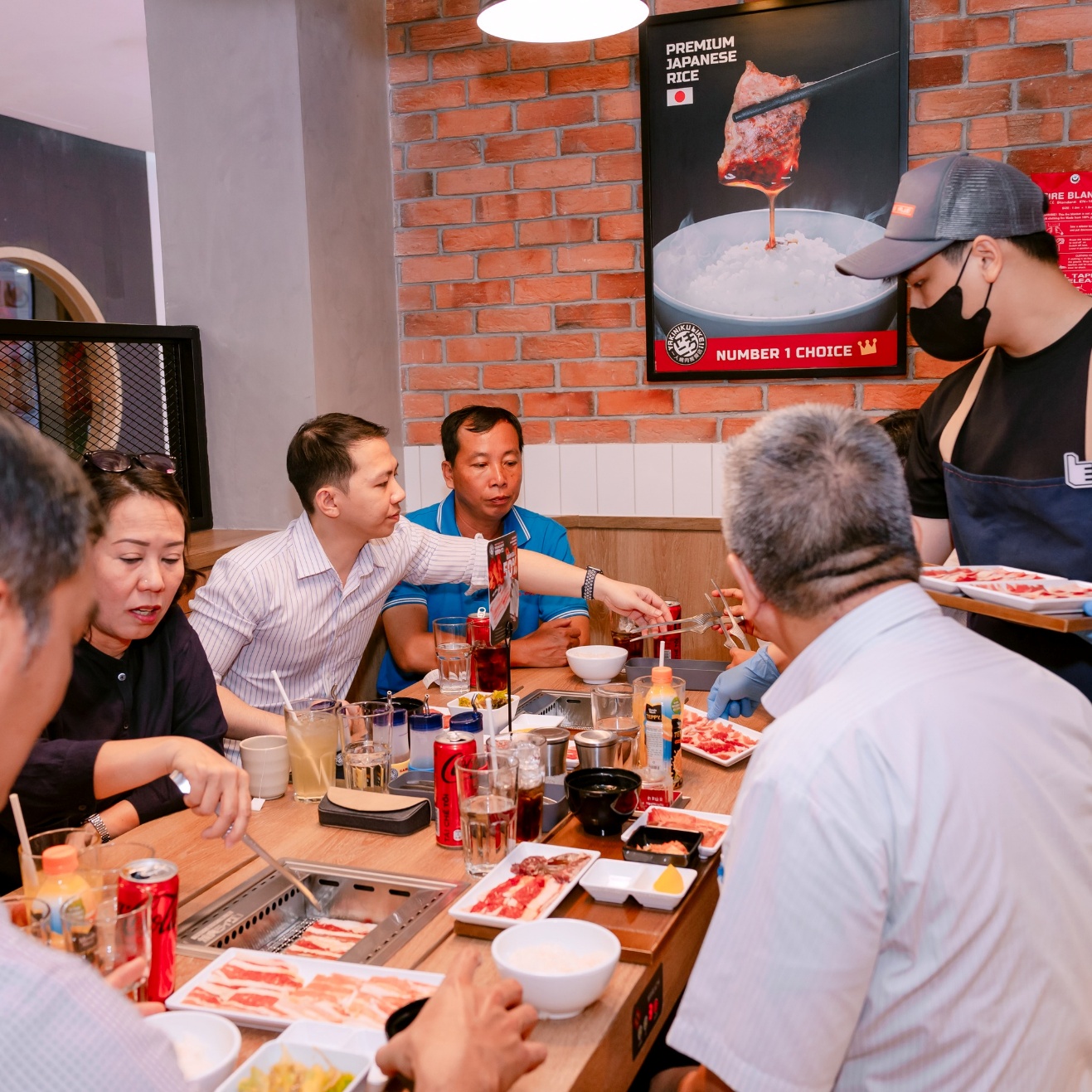 Yakiniku Like "đổ bộ" Estella Place: Điểm hẹn mới cho team m&ecirc; nướng "một m&igrave;nh"- Ảnh 4.