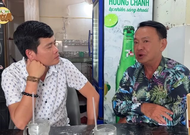 Nam nghệ sĩ kém Vũ Linh 1 tuổi: Phải chạy từ Cần Giuộc tới quận 7 làm bưng bê quán cơm- Ảnh 1. Nam nghệ sĩ kém Vũ Linh 1 tuổi: Phải chạy từ Cần Giuộc tới quận 7 làm bưng bê quán cơm- Ảnh 1.