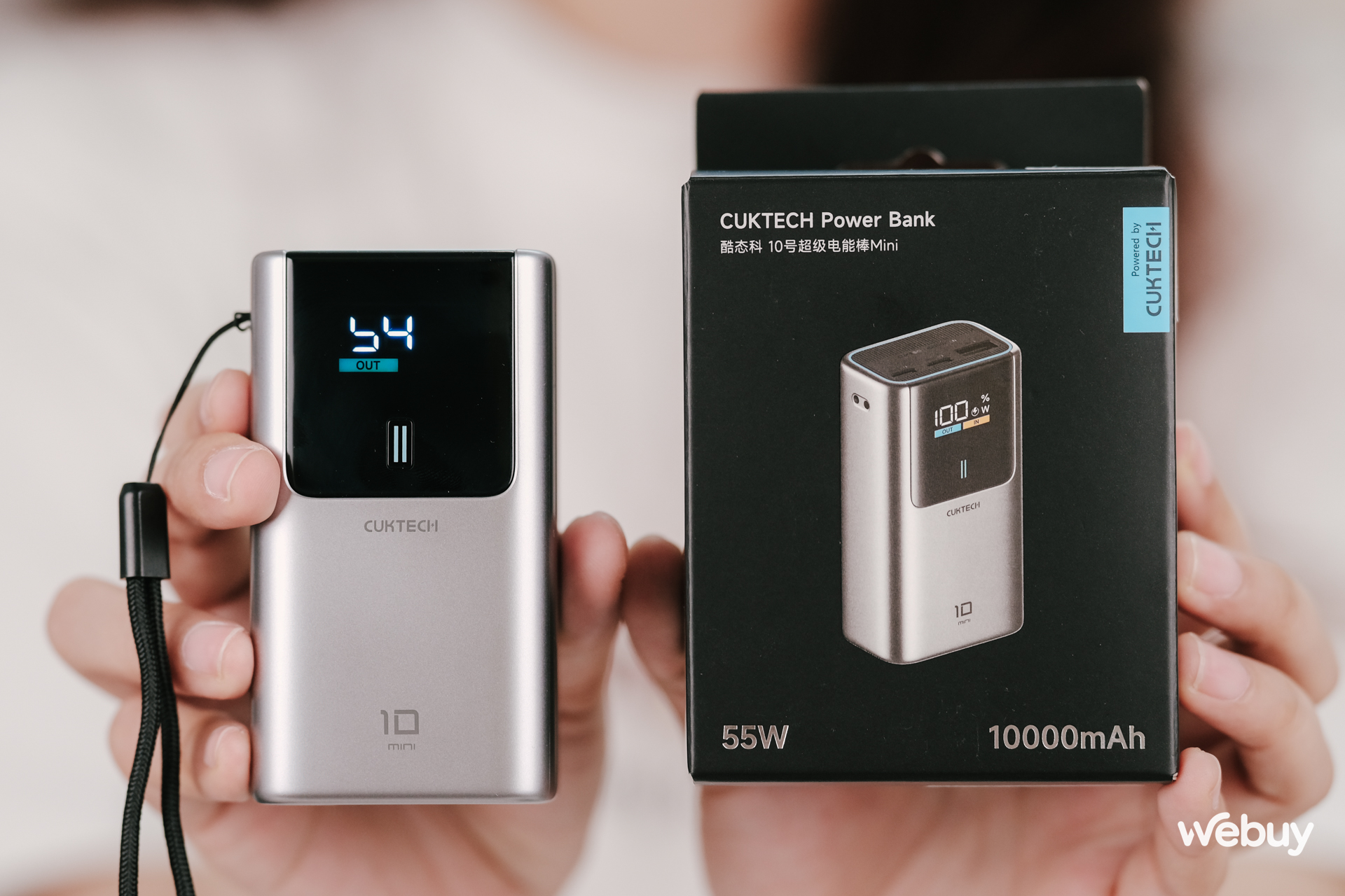 Đây là pin dự phòng nhỏ nhất, xịn nhất của Xiaomi: Dung lượng chỉ 10.000mAh thôi nhưng sạc được cả MacBook, tích hợp cả màn hình, móc khóa- Ảnh 1. Đây là pin dự phòng nhỏ nhất, xịn nhất của Xiaomi: Dung lượng chỉ 10.000mAh thôi nhưng sạc được cả MacBook, tích hợp cả màn hình, móc khóa- Ảnh 1.