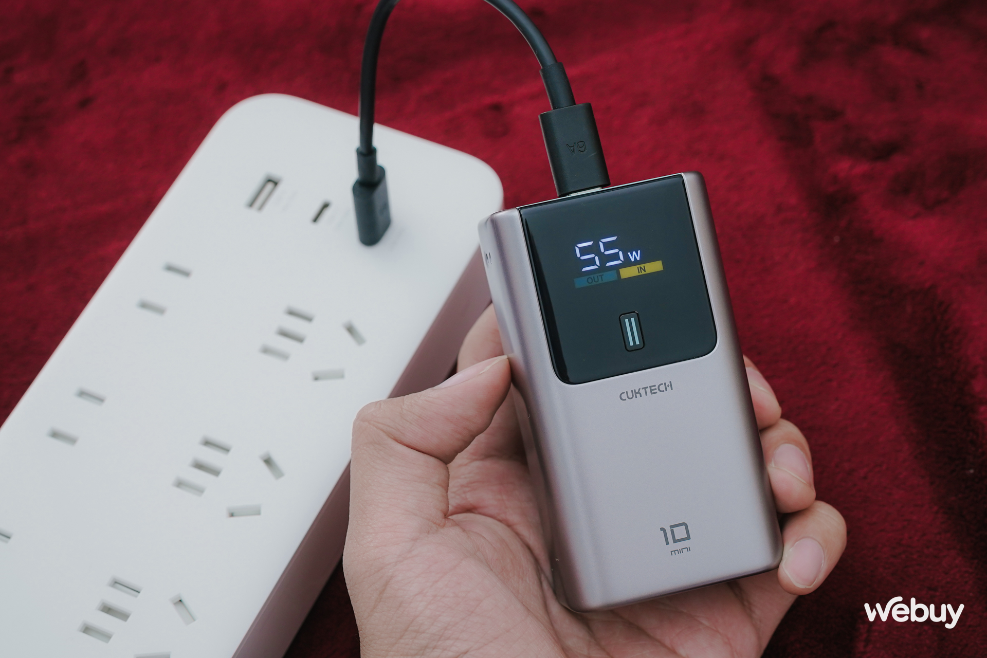 Đây là pin dự phòng nhỏ nhất, xịn nhất của Xiaomi: Dung lượng chỉ 10.000mAh thôi nhưng sạc được cả MacBook, tích hợp cả màn hình, móc khóa- Ảnh 17. Đây là pin dự phòng nhỏ nhất, xịn nhất của Xiaomi: Dung lượng chỉ 10.000mAh thôi nhưng sạc được cả MacBook, tích hợp cả màn hình, móc khóa- Ảnh 17.