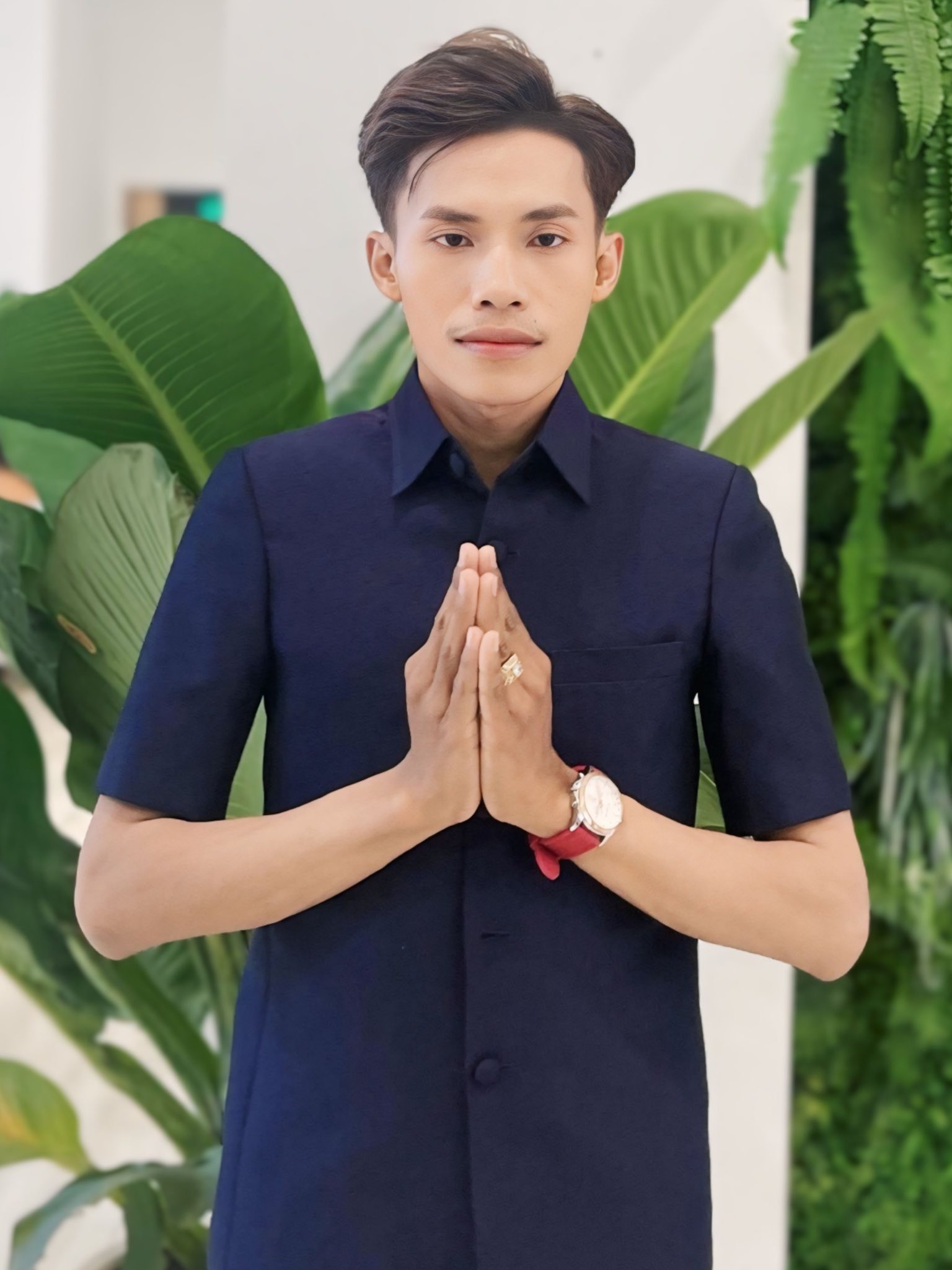 Diện mạo mới của chàng trai hot nhất Nam vương Campuchia sau khi Diện mạo mới của chàng trai hot nhất Nam vương Campuchia sau khi