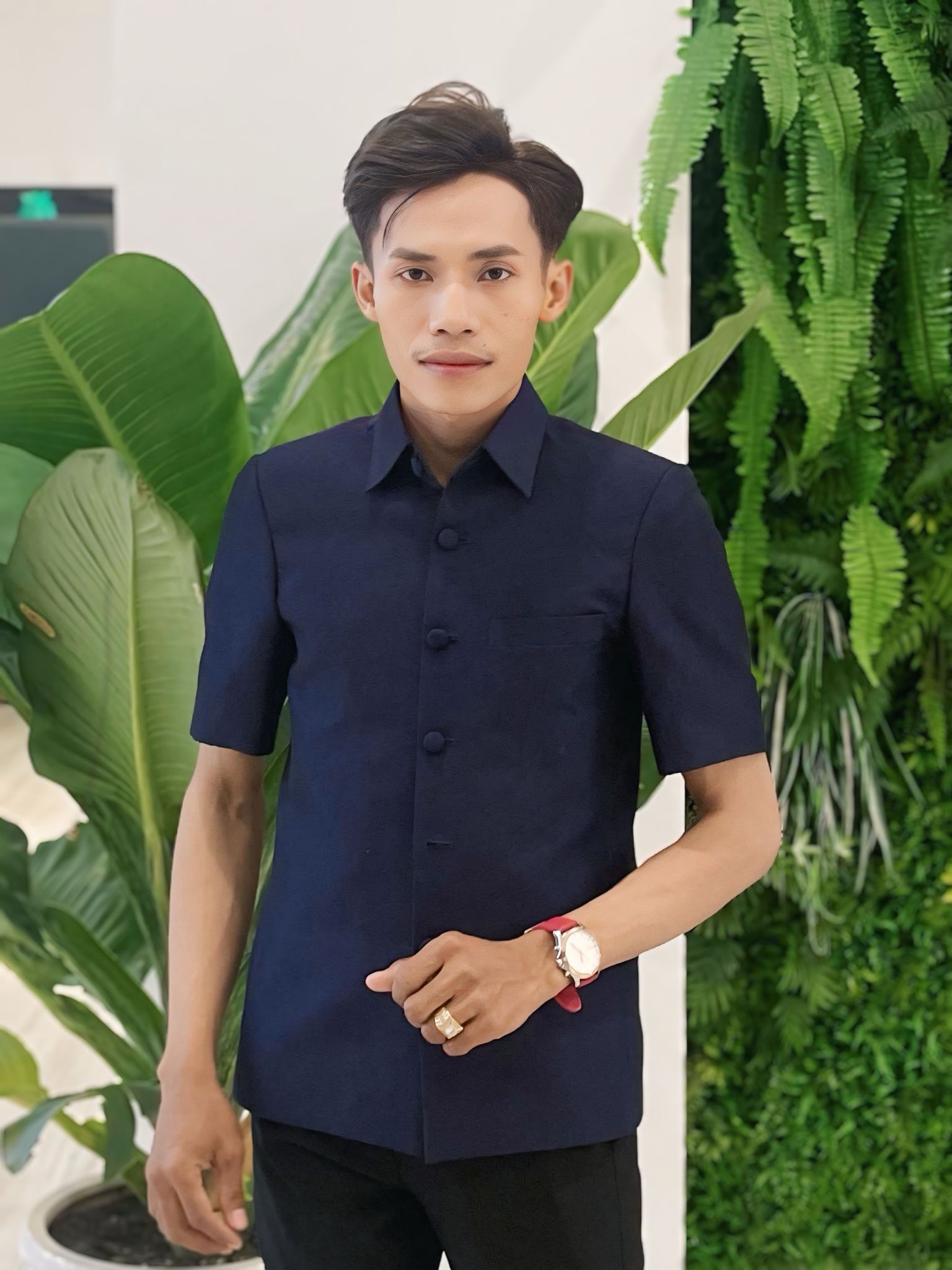 Diện mạo mới của chàng trai hot nhất Nam vương Campuchia sau khi Diện mạo mới của chàng trai hot nhất Nam vương Campuchia sau khi