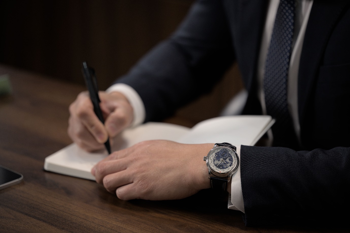 Frederique Constant Vietnam Limited Edition 2025 – Biểu tượng của đàn ông thời đại mới- Ảnh 1. Frederique Constant Vietnam Limited Edition 2025 – Biểu tượng của đàn ông thời đại mới- Ảnh 1.