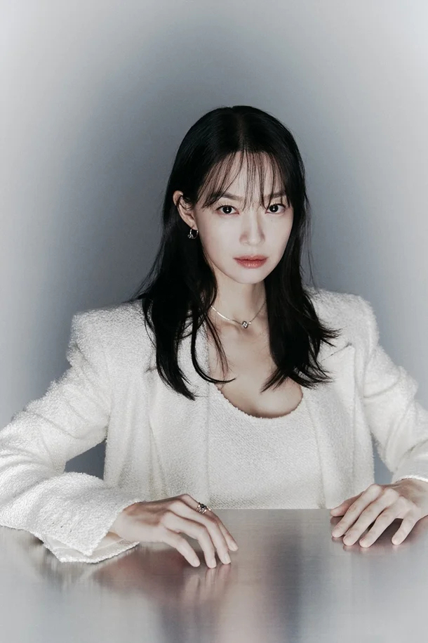 Shin Min Ah 15 năm "không già đi" khiến fan "phát sốt", buổi sáng không bao giờ quên làm việc này bảo sao cứ trẻ mãi- Ảnh 4. Shin Min Ah 15 năm "không già đi" khiến fan "phát sốt", buổi sáng không bao giờ quên làm việc này bảo sao cứ trẻ mãi- Ảnh 4.