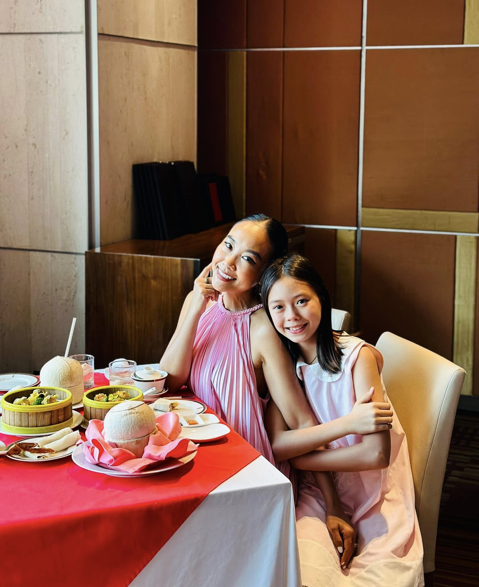 Đoan Trang đăng clip con gái khóc nức nở, ca sĩ Thanh Thảo vào bình luận 1 câu, ai nấy khen: 2 bà mẹ may mắn!- Ảnh 1. Đoan Trang đăng clip con gái khóc nức nở, ca sĩ Thanh Thảo vào bình luận 1 câu, ai nấy khen: 2 bà mẹ may mắn!- Ảnh 1.