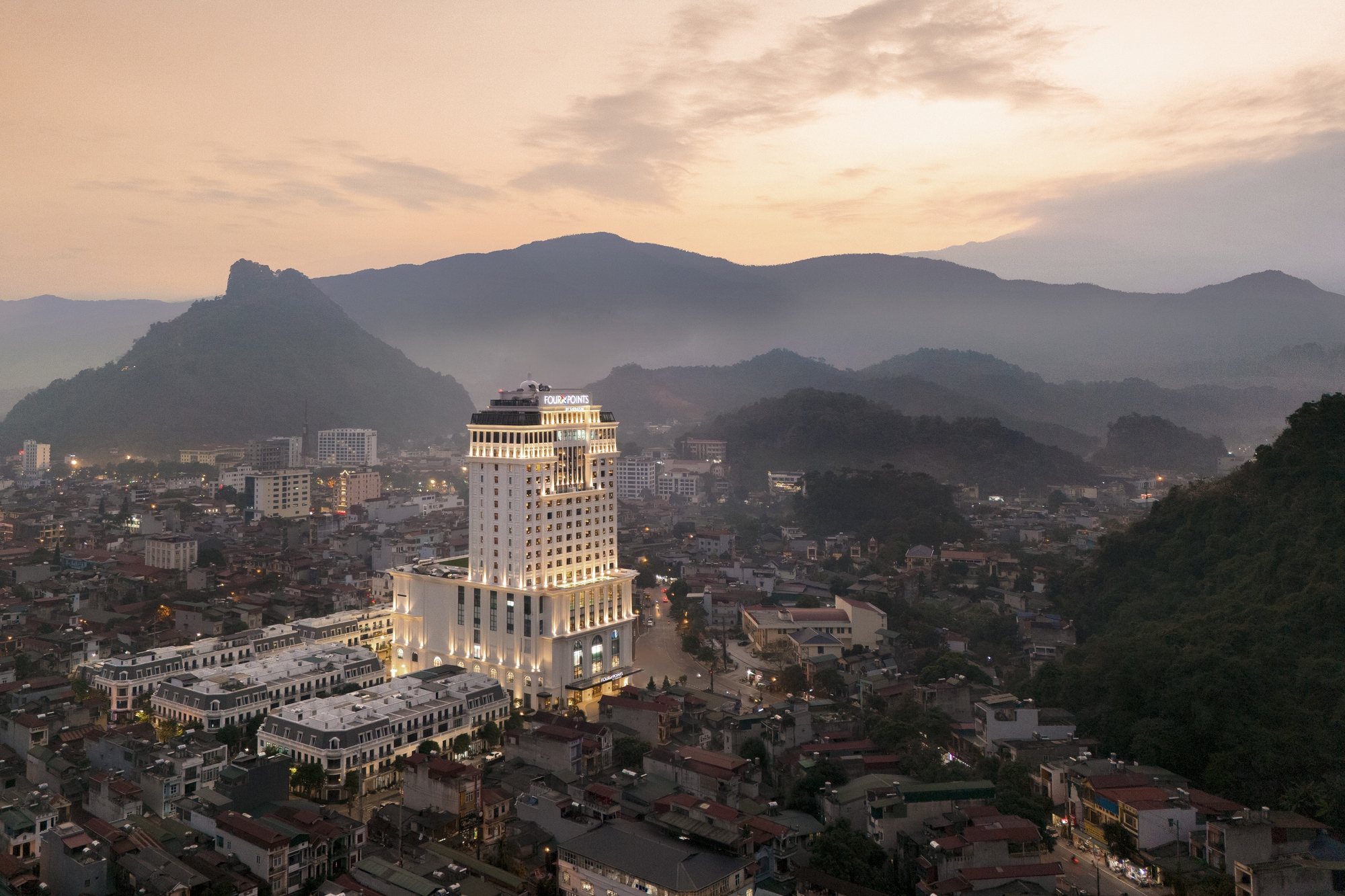 Tổng Bếp trưởng Four Points by Sheraton Hà Giang: Mỗi món ăn ngon là một câu chuyện, ẩm thực nơi đây là một kho tàng vô giá- Ảnh 1. Tổng Bếp trưởng Four Points by Sheraton Hà Giang: Mỗi món ăn ngon là một câu chuyện, ẩm thực nơi đây là một kho tàng vô giá- Ảnh 1.