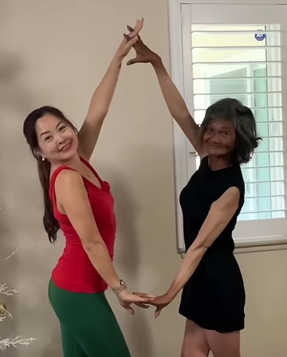 Nữ ca sĩ Việt bị bệnh, sống vỉa hè ở Mỹ: U70 bất ngờ diện đầm ngắn như thiếu nữ- Ảnh 3. Nữ ca sĩ Việt bị bệnh, sống vỉa hè ở Mỹ: U70 bất ngờ diện đầm ngắn như thiếu nữ- Ảnh 3.