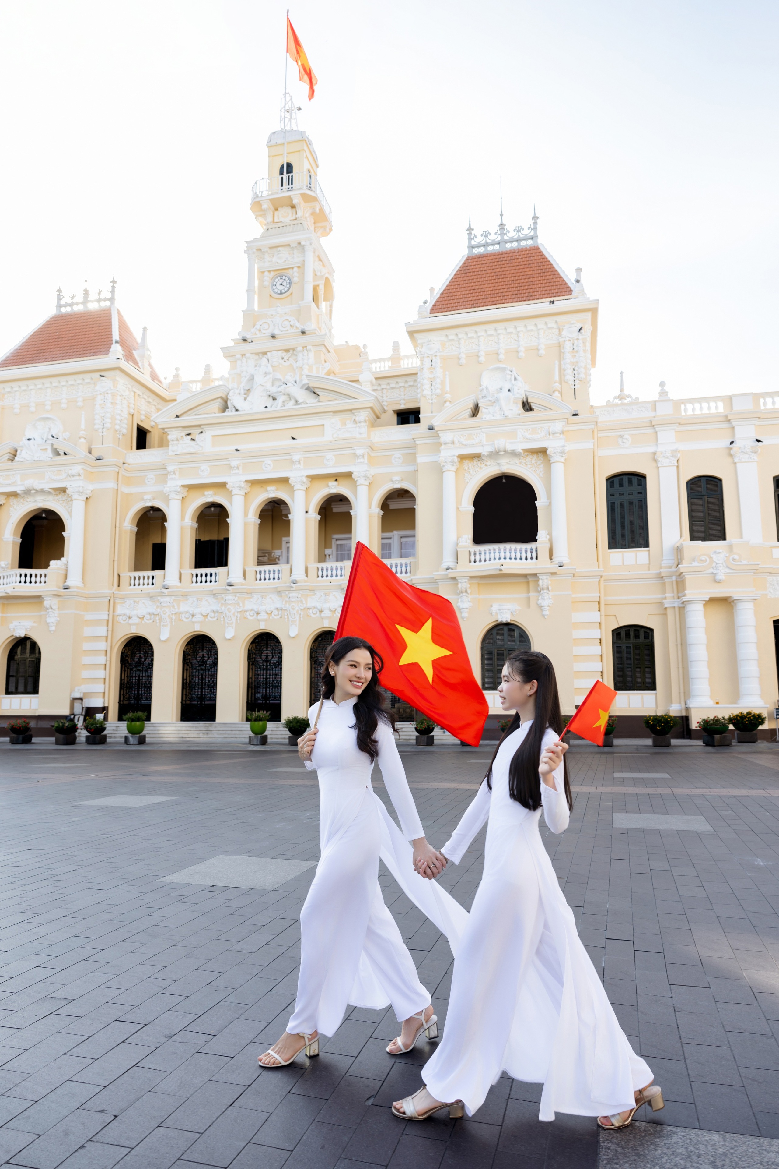 Phương Trinh Jolie: "Mia học trường quốc tế nhưng tôi luôn dạy con gái mình về lịch sử Việt Nam"- Ảnh 7. Phương Trinh Jolie: "Mia học trường quốc tế nhưng tôi luôn dạy con gái mình về lịch sử Việt Nam"- Ảnh 7.