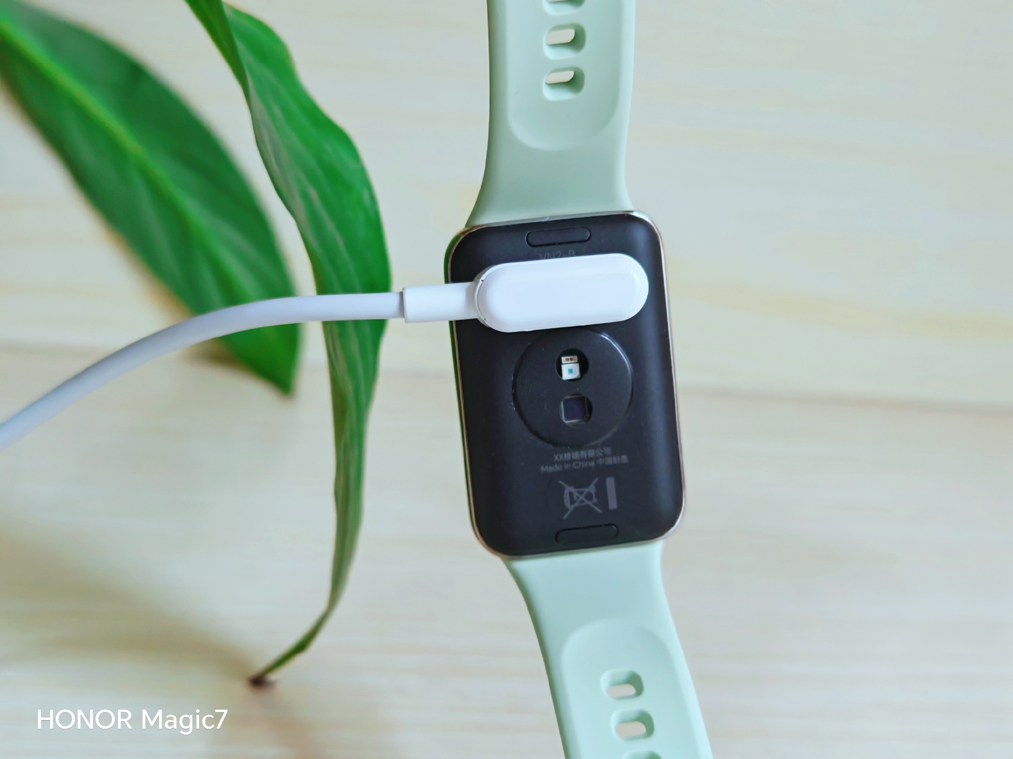 Honor Band 10 ra mắt: Thiết kế đẹp, màn hình 60Hz, pin nửa tháng, giá 890.000 đồng- Ảnh 4. Honor Band 10 ra mắt: Thiết kế đẹp, màn hình 60Hz, pin nửa tháng, giá 890.000 đồng- Ảnh 4.