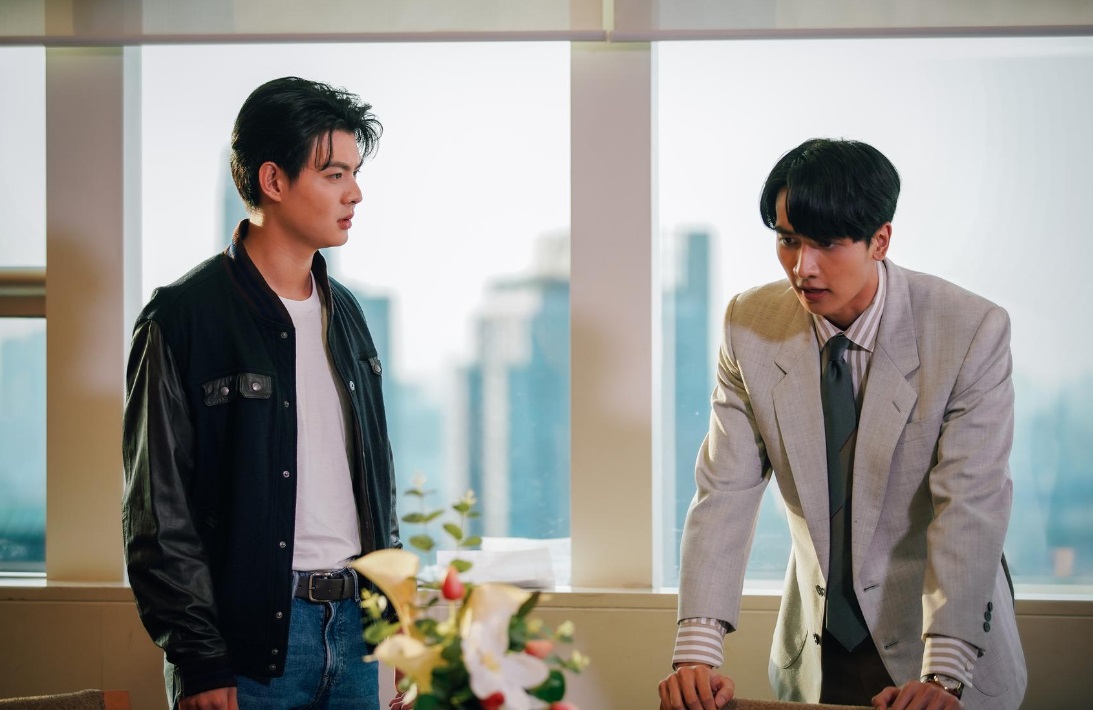 Anh trai muốn tôi ký giấy từ chối quyền thừa kế để dễ làm sổ đỏ, tôi đồng ý ngay nhưng kèm theo 1 điều kiện
- Ảnh 1.
Anh trai muốn tôi ký giấy từ chối quyền thừa kế để dễ làm sổ đỏ, tôi đồng ý ngay nhưng kèm theo 1 điều kiện
- Ảnh 1.