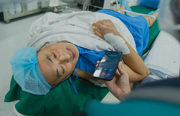 Đạo diễn Quang Dũng bị nhồi máu cơ tim: Nhiều nghệ sĩ trẻ cũng từng bị, có người tử vong vì không để ý triệu chứng cảnh báo- Ảnh 1.