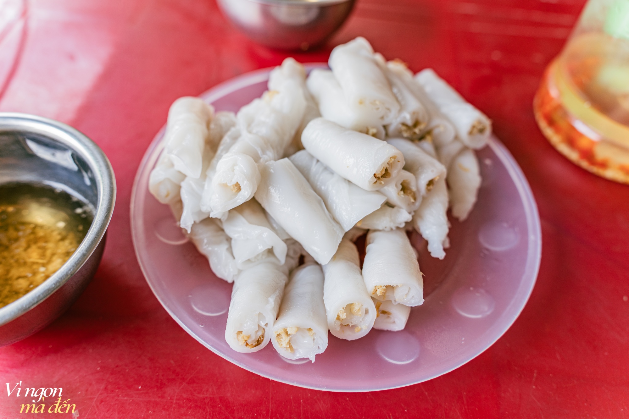Đi Hưng Yên không biết ăn gì? Nhất định phải thử bún thang lươn và bánh cuốn Mễ Sở, 2 món ăn mộc mạc nhưng đặc biệt gây thương nhớ- Ảnh 8. Đi Hưng Yên không biết ăn gì? Nhất định phải thử bún thang lươn và bánh cuốn Mễ Sở, 2 món ăn mộc mạc nhưng đặc biệt gây thương nhớ- Ảnh 8.