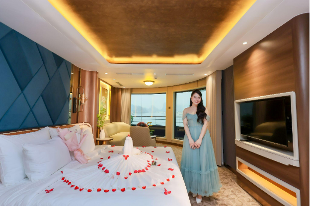 2 ngày 1 đêm trên du thuyền Calista Halong Bay Cruise - trải nghiệm nghỉ dưỡng sang trọng giữa Vịnh Hạ Long cùng dàn diễn viên “phim giờ vàng” VTV- Ảnh 4.