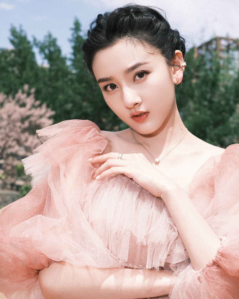 Mỹ nhân vượt mặt cả Triệu Lộ Tư có da trắng bóc không cần làm đẹp đắt đỏ, tất cả nhờ 3 thói quen, phụ nữ nào cũng làm được- Ảnh 3. Mỹ nhân vượt mặt cả Triệu Lộ Tư có da trắng bóc không cần làm đẹp đắt đỏ, tất cả nhờ 3 thói quen, phụ nữ nào cũng làm được- Ảnh 3.