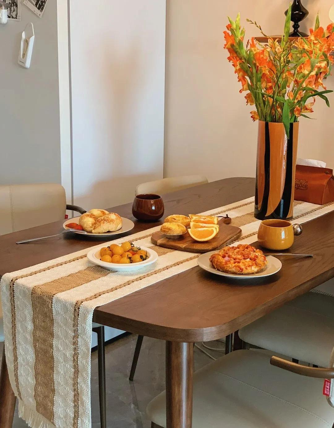 Vợ chồng nghỉ hưu ở tuổi 57 và căn hộ 89m² khiến ai bước vào cũng trầm trồ: Chi 428 triệu, họ biến ngôi nhà thành một tác phẩm nghệ thuật sống- Ảnh 5. Vợ chồng nghỉ hưu ở tuổi 57 và căn hộ 89m² khiến ai bước vào cũng trầm trồ: Chi 428 triệu, họ biến ngôi nhà thành một tác phẩm nghệ thuật sống- Ảnh 5.