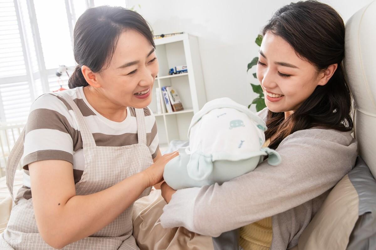 Lên chăm con gái ở cữ nhưng lại được con rể chăm ngược, mẹ vợ vội bỏ về quê vì thấy bực bội- Ảnh 1. Lên chăm con gái ở cữ nhưng lại được con rể chăm ngược, mẹ vợ vội bỏ về quê vì thấy bực bội- Ảnh 1.