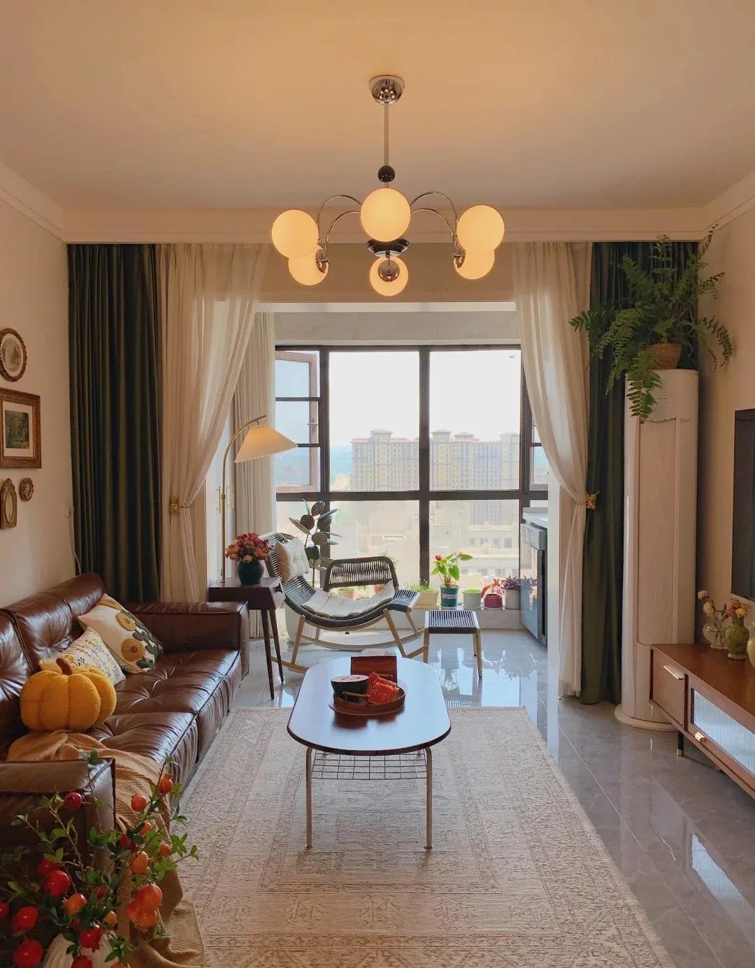 Vợ chồng nghỉ hưu ở tuổi 57 và căn hộ 89m² khiến ai bước vào cũng trầm trồ: Chi 428 triệu, họ biến ngôi nhà thành một tác phẩm nghệ thuật sống- Ảnh 2. Vợ chồng nghỉ hưu ở tuổi 57 và căn hộ 89m² khiến ai bước vào cũng trầm trồ: Chi 428 triệu, họ biến ngôi nhà thành một tác phẩm nghệ thuật sống- Ảnh 2.
