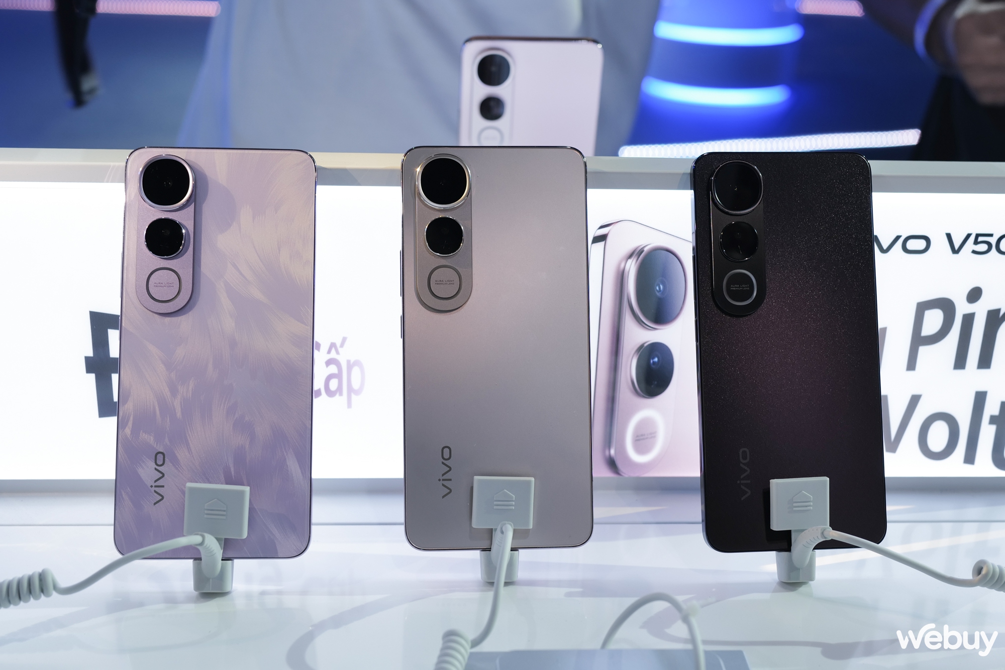 vivo ra mắt điện thoại pin khủng 6.500mAh: Thiết kế bắt mắt, camera 50MP, giá "săn sale" chỉ hơn 7 triệu đồng- Ảnh 1. vivo ra mắt điện thoại pin khủng 6.500mAh: Thiết kế bắt mắt, camera 50MP, giá "săn sale" chỉ hơn 7 triệu đồng- Ảnh 1.