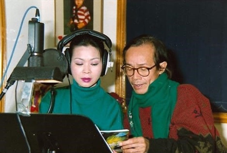 Danh ca Khánh Ly: "Tôi may mắn khi không là người yêu ông Trịnh Công Sơn"- Ảnh 2. Danh ca Khánh Ly: "Tôi may mắn khi không là người yêu ông Trịnh Công Sơn"- Ảnh 2.