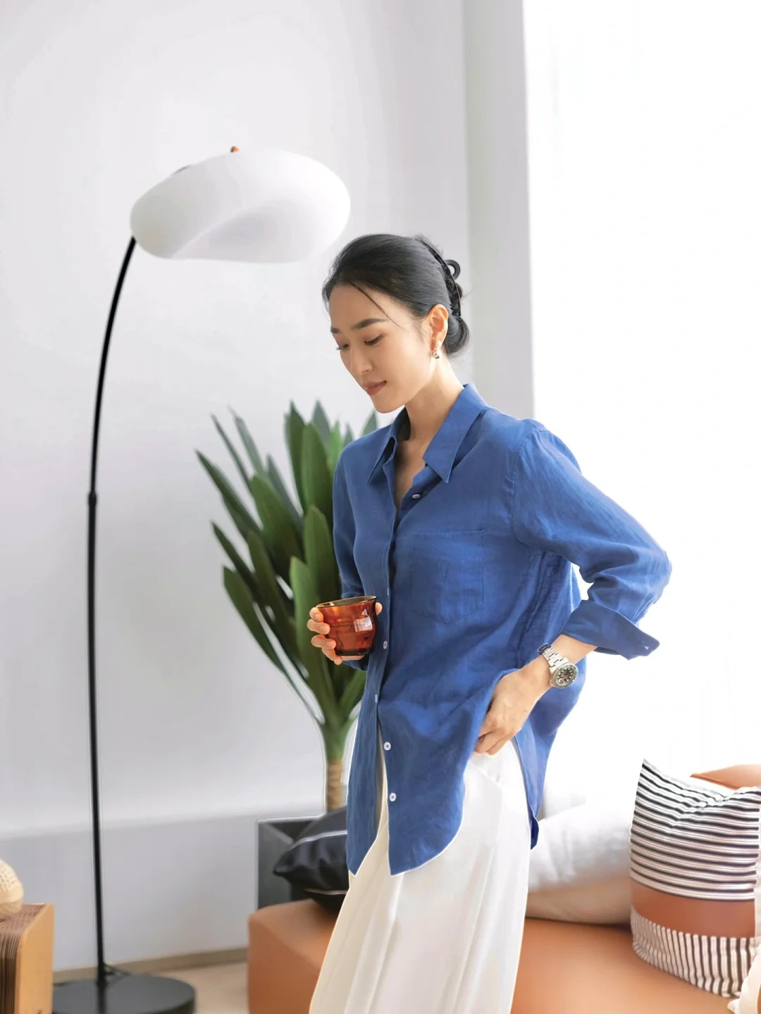 Top 3 con giáp nên mặc màu xanh dương trong tháng 4 Âm lịch để hóa giải thị phi, tránh bị đồng nghiệp đố kỵ, công việc thăng hoa rực rỡ- Ảnh 2. Top 3 con giáp nên mặc màu xanh dương trong tháng 4 Âm lịch để hóa giải thị phi, tránh bị đồng nghiệp đố kỵ, công việc thăng hoa rực rỡ- Ảnh 2.