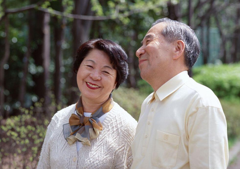 Ở tuổi 50 tôi đã rút ra bài học đắt giá: Đây là những khoản chi đáng từng đồng và những món nên từ chối thẳng tay để khi về hưu sống thảnh thơi hơn!- Ảnh 2.