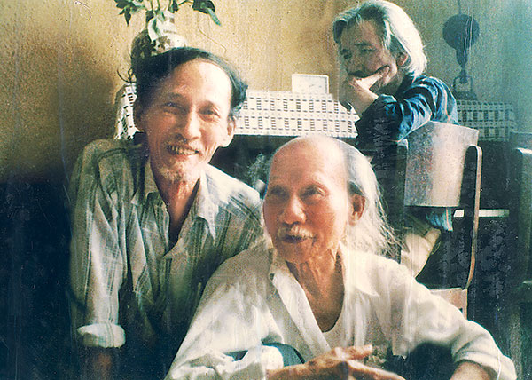 Khi nhà văn khó tính nhất nhì văn đàn chọn rể: 2 lần đến nhà là 2 lần bị coi như "thằng trộm" và cái kết... mất tăm- Ảnh 2. Khi nhà văn khó tính nhất nhì văn đàn chọn rể: 2 lần đến nhà là 2 lần bị coi như "thằng trộm" và cái kết... mất tăm- Ảnh 2.
