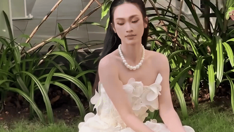 Á hậu Vbiz vướng tin hẹn hò đồng giới đã bí mật kết hôn?- Ảnh 1. Á hậu Vbiz vướng tin hẹn hò đồng giới đã bí mật kết hôn?- Ảnh 1.