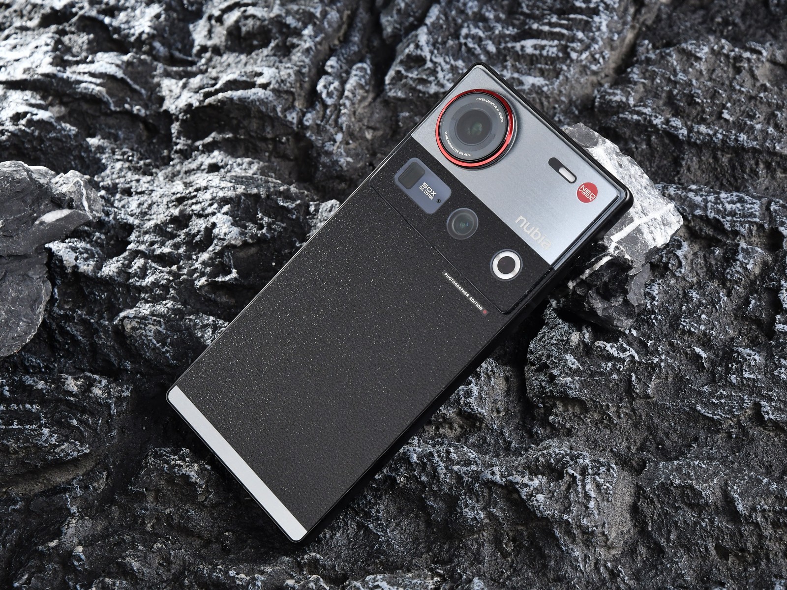 nubia Z70S Ultra ra mắt: Chip Snapdragon 8 Elite, camera có nút chụp riêng, pin 6.600mAh, sở hữu một tính năng mà 99% smartphone ngày nay không có- Ảnh 1. nubia Z70S Ultra ra mắt: Chip Snapdragon 8 Elite, camera có nút chụp riêng, pin 6.600mAh, sở hữu một tính năng mà 99% smartphone ngày nay không có- Ảnh 1.