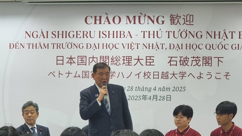 Thủ tướng Nhật Bản Ishiba Shigeru thăm Đại học Việt Nhật- Ảnh 3.