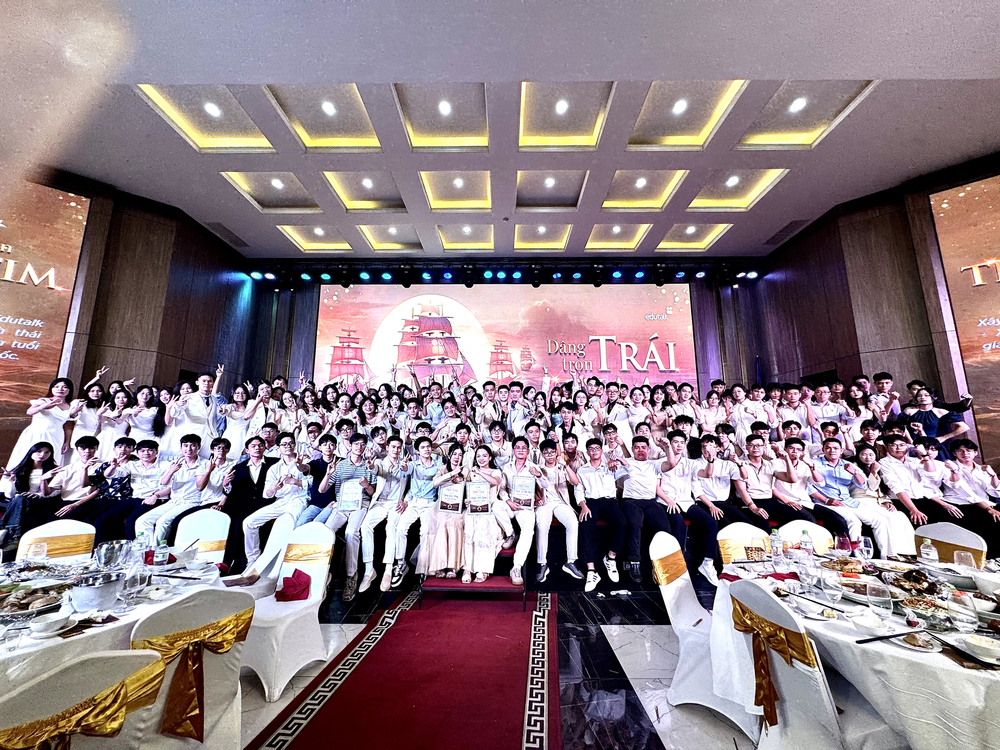 Không ai sinh ra đã vĩ đại - Nhưng ai cũng có thể vĩ đại nếu sống vì lý tưởng- Ảnh 2. Không ai sinh ra đã vĩ đại - Nhưng ai cũng có thể vĩ đại nếu sống vì lý tưởng- Ảnh 2.