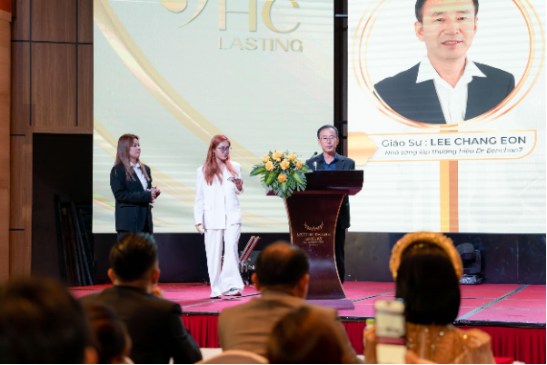CEO Trần Thị Hương chính thức ra mắt thương hiệu Dr Eonchan7 tại Việt Nam- Ảnh 2.