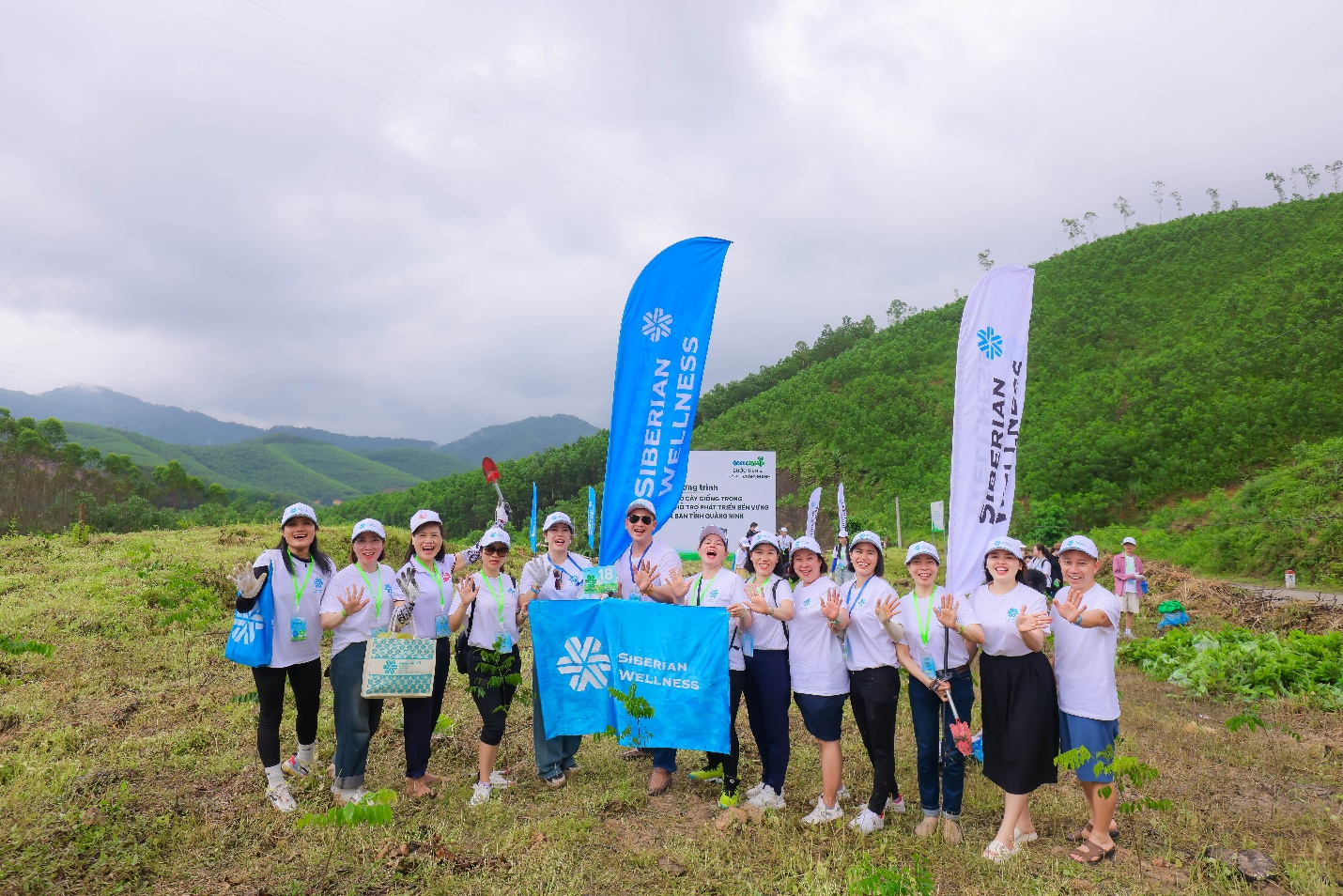 Siberian Health Quốc tế được vinh danh Top 30 Giải thưởng Rồng Vàng 2025- Ảnh 3. Siberian Health Quốc tế được vinh danh Top 30 Giải thưởng Rồng Vàng 2025- Ảnh 3.