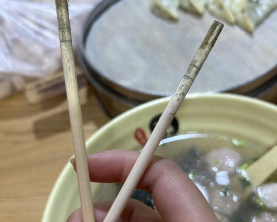 4 đồ vật quen thuộc trong nhà đang âm thầm biến tổ ấm thành "ổ bệnh", đừng tiếc rẻ mà giữ lại- Ảnh 8. 4 đồ vật quen thuộc trong nhà đang âm thầm biến tổ ấm thành "ổ bệnh", đừng tiếc rẻ mà giữ lại- Ảnh 8.