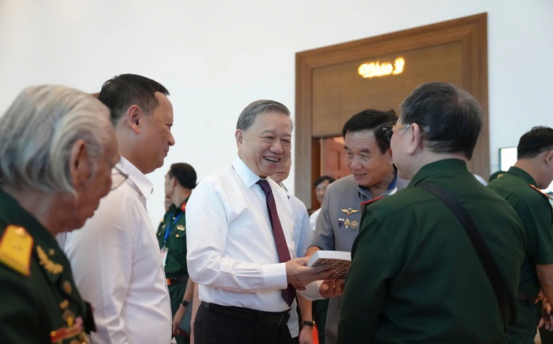 "Nước Việt Nam là một, dân tộc Việt Nam là một"- Ảnh 2. "Nước Việt Nam là một, dân tộc Việt Nam là một"- Ảnh 2.