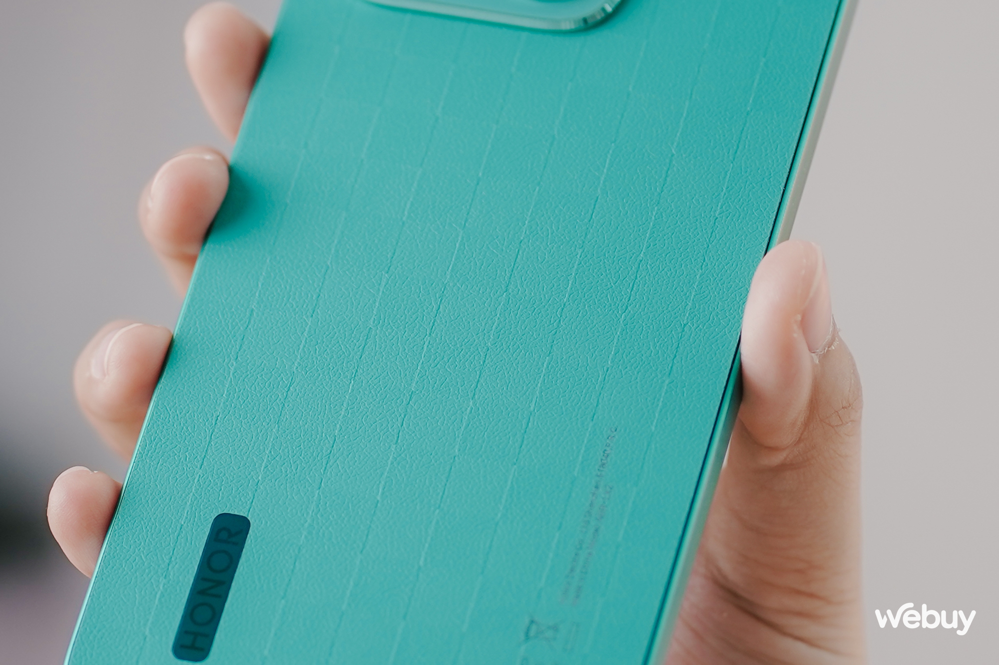 Trên tay điện thoại mới của Honor: Smartphone đẹp nhưng mỏng manh giờ đã quá lỗi thời rồi, đây mới là xu hướng của năm 2025!- Ảnh 3. Trên tay điện thoại mới của Honor: Smartphone đẹp nhưng mỏng manh giờ đã quá lỗi thời rồi, đây mới là xu hướng của năm 2025!- Ảnh 3.