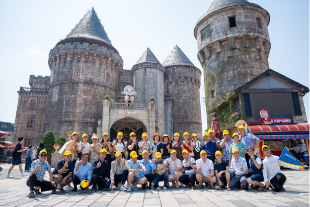 Sun World Ba Na Hills đón lượng khách kỷ lục trong lịch sử 16 năm- Ảnh 3. Sun World Ba Na Hills đón lượng khách kỷ lục trong lịch sử 16 năm- Ảnh 3.