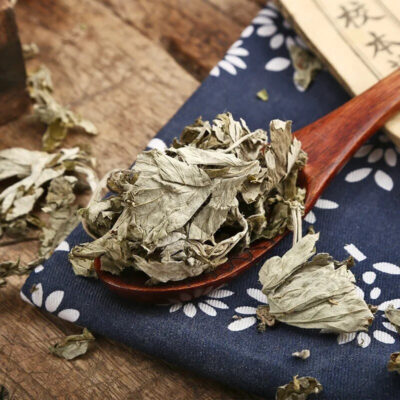 Mẹ âm thầm giấu 1 túi ngải cứu ở đầu giường, đến khi tận mắt thấy 3 "món quà" quý giá xuất hiện trong nhà tôi mới hiểu lý do- Ảnh 2.